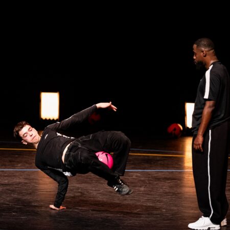 En savoir plus sur Initiation foot freestyle et hip-hop